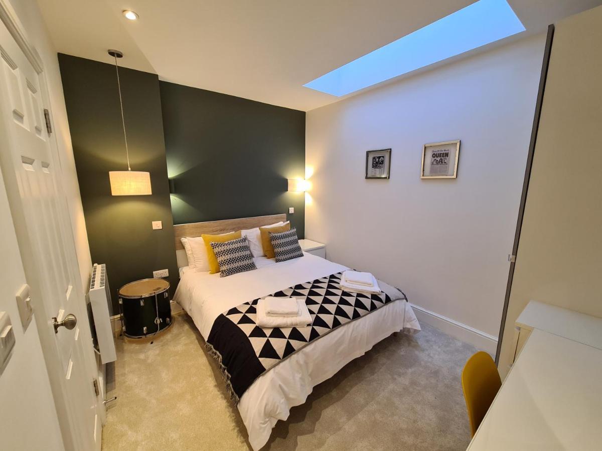 The Taylor Suite - Stunning 2-Ensuite Beds, Cathedral View Roof Garden Truro Eksteriør bilde